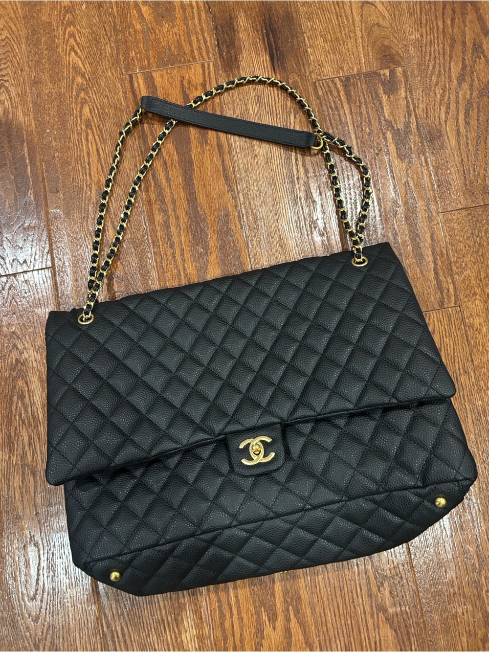 CHANEL Black Quilted Flap Shoulder Bag with Gold Hardware